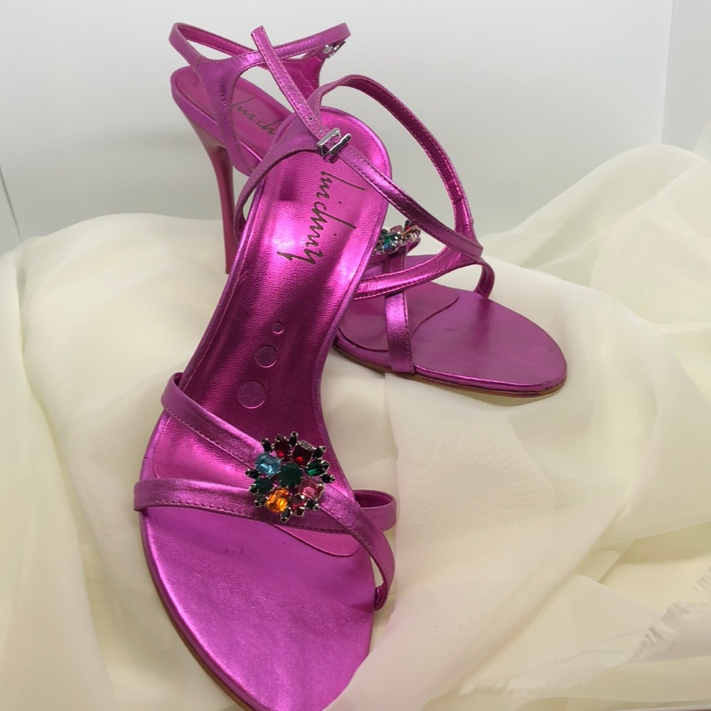 High Heels - Picture 7 of 8